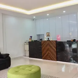  Hotel Ciq Sdn Bhd